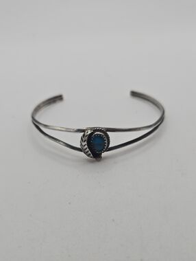 Vintage Novajo Sterling Silver Cuff Bracelet with Blue Turquoise Stone